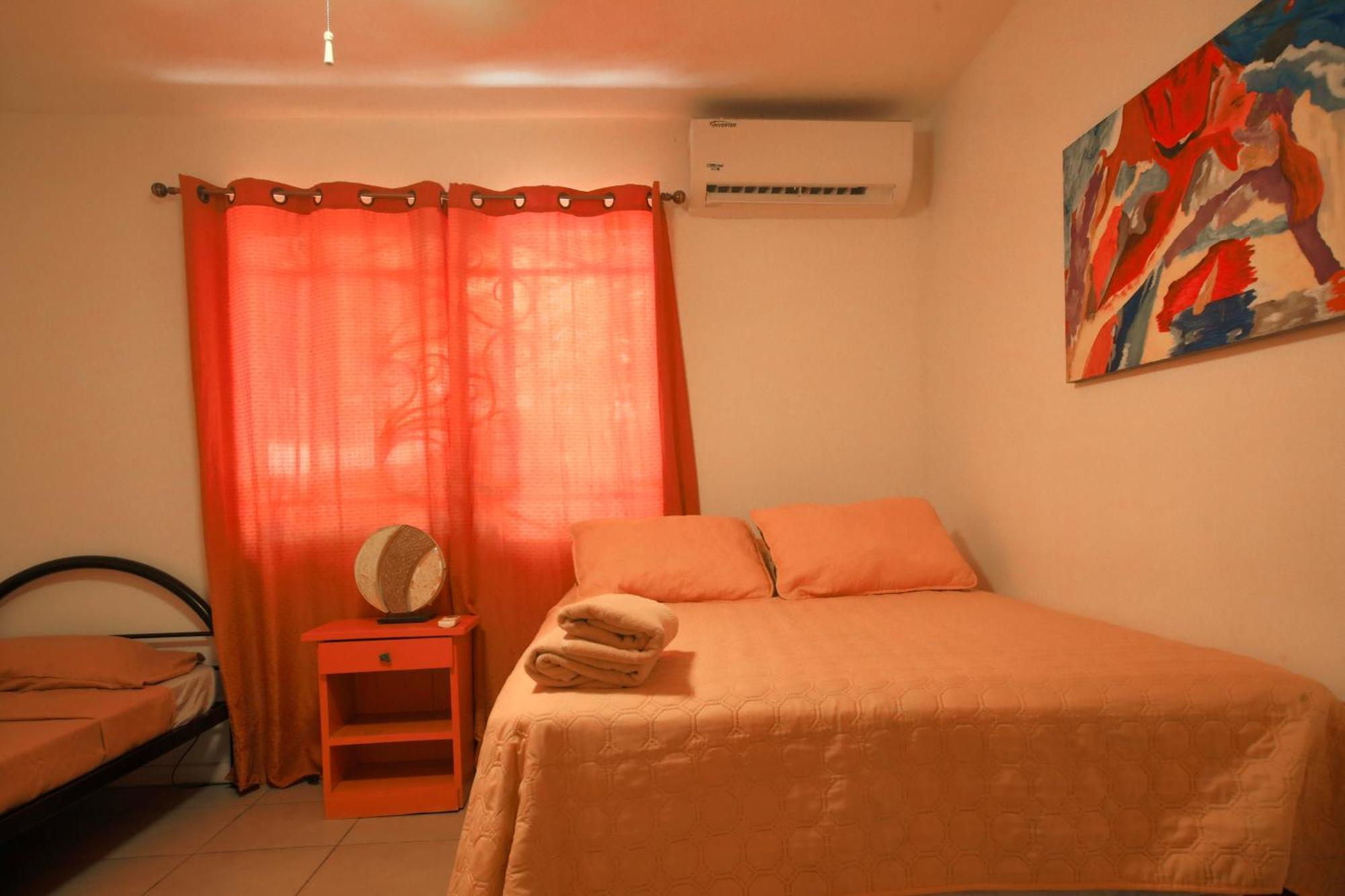 יקו Wipeout Hostel מראה חיצוני תמונה