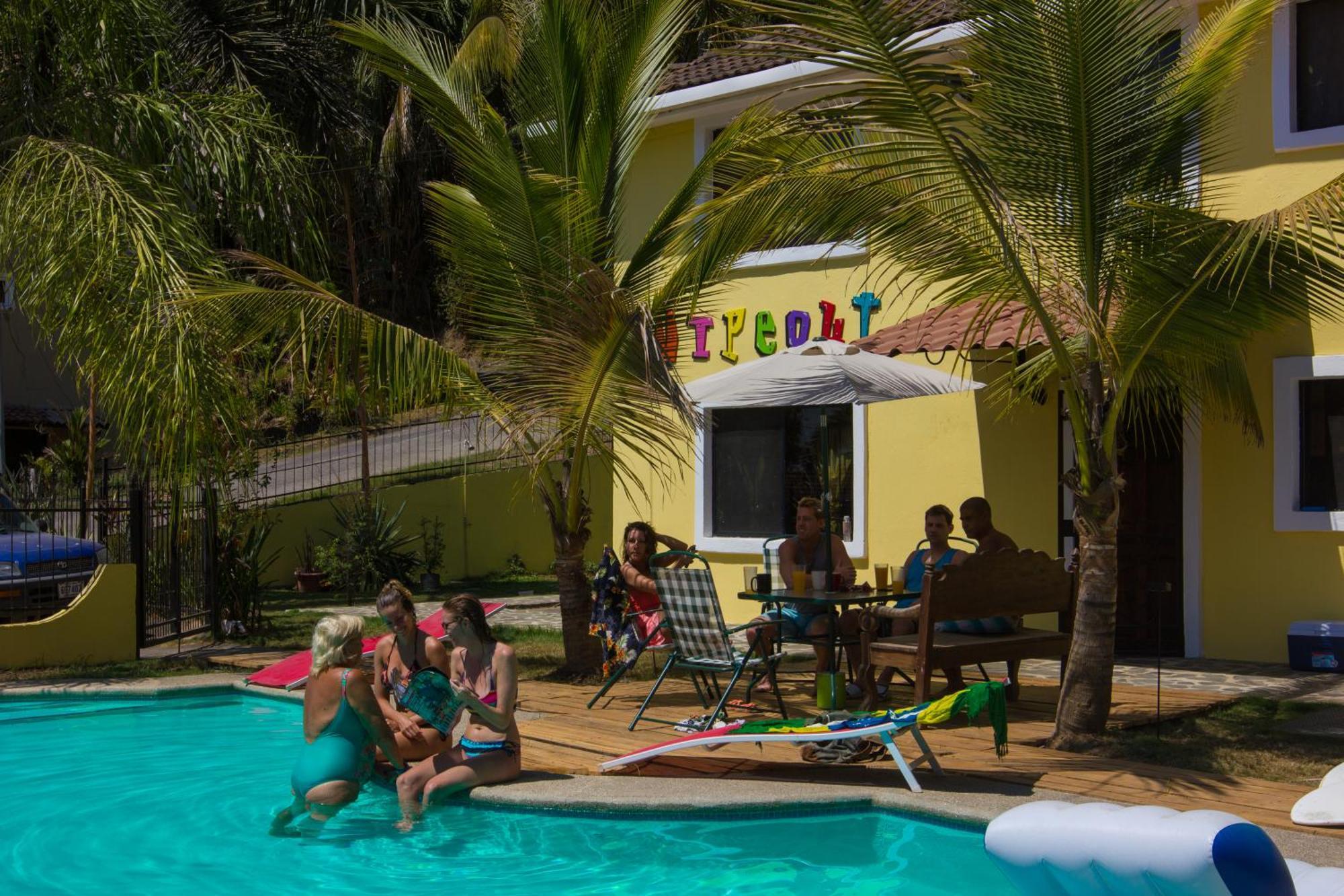 יקו Wipeout Hostel מראה חיצוני תמונה