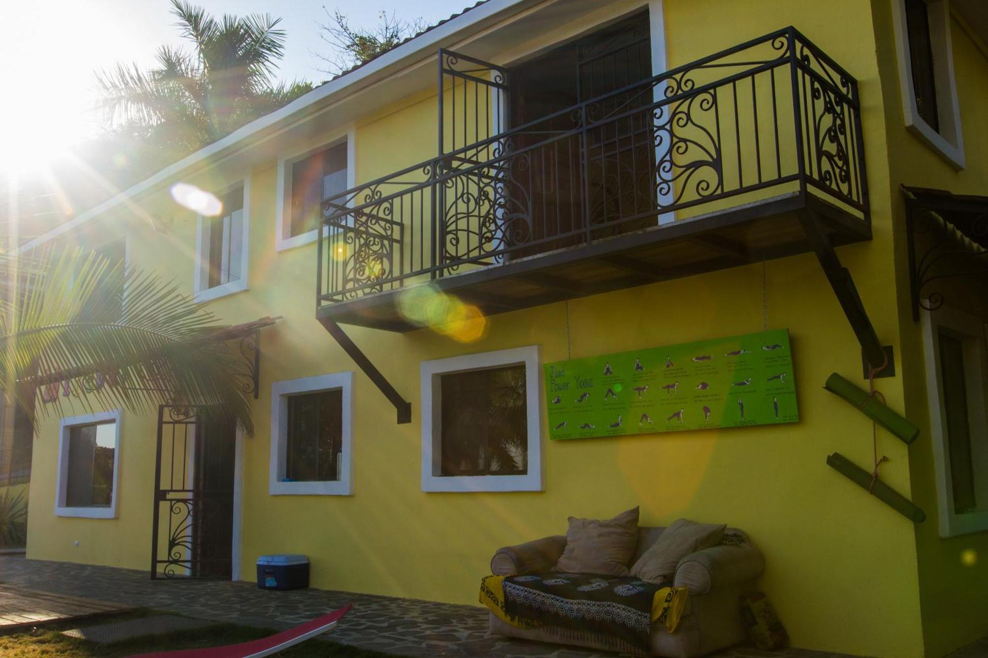 יקו Wipeout Hostel מראה חיצוני תמונה